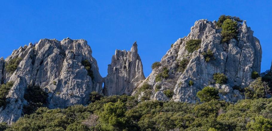 Hiking the Dentelles de Montmirail: a natural treasure trove of history and breathtaking scenery